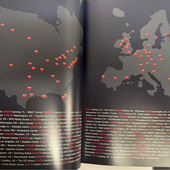 Michael Buble 2020 World Tour Program - Picture 8 of 8